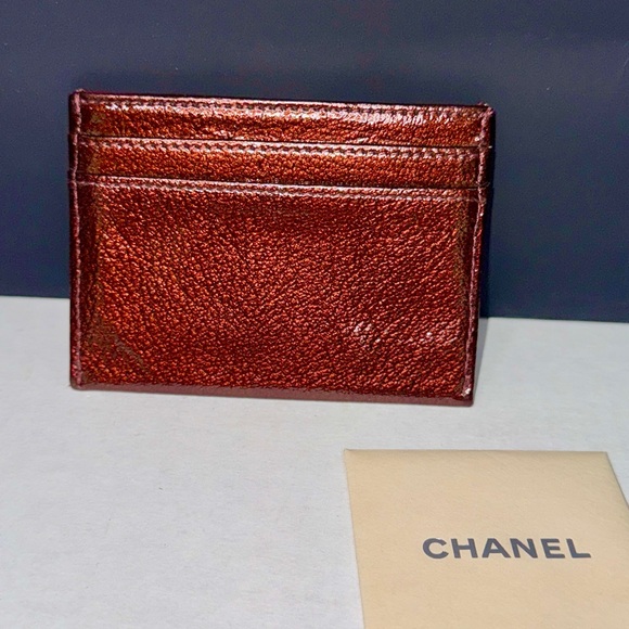 CHANEL Metallic Red Card holder - Picture 3 of 13